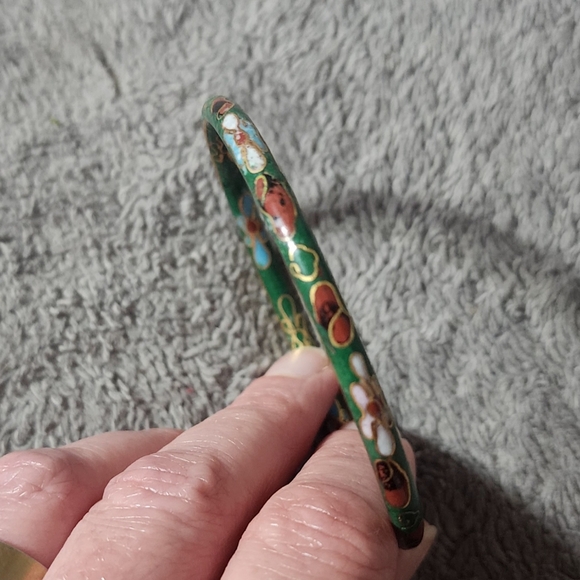 Floral Green Cloisonne Bangle Bracelet - Picture 1 of 3